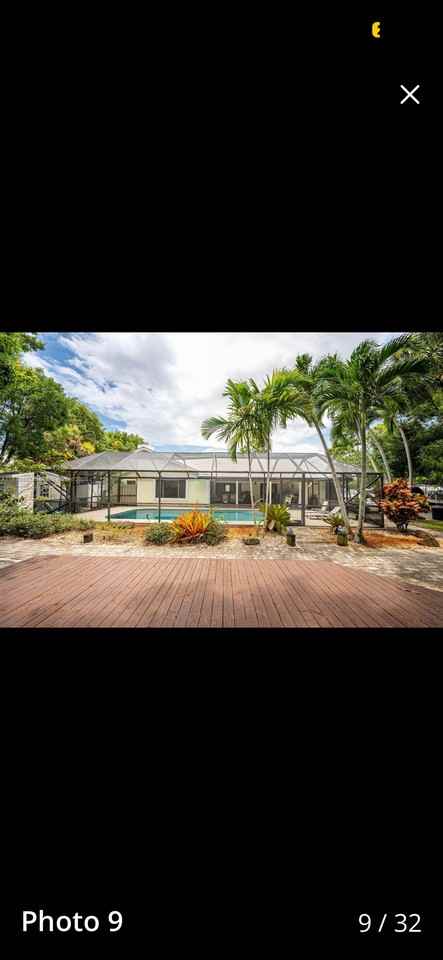 17982 Tidewater Cir - Photo 2 of 20