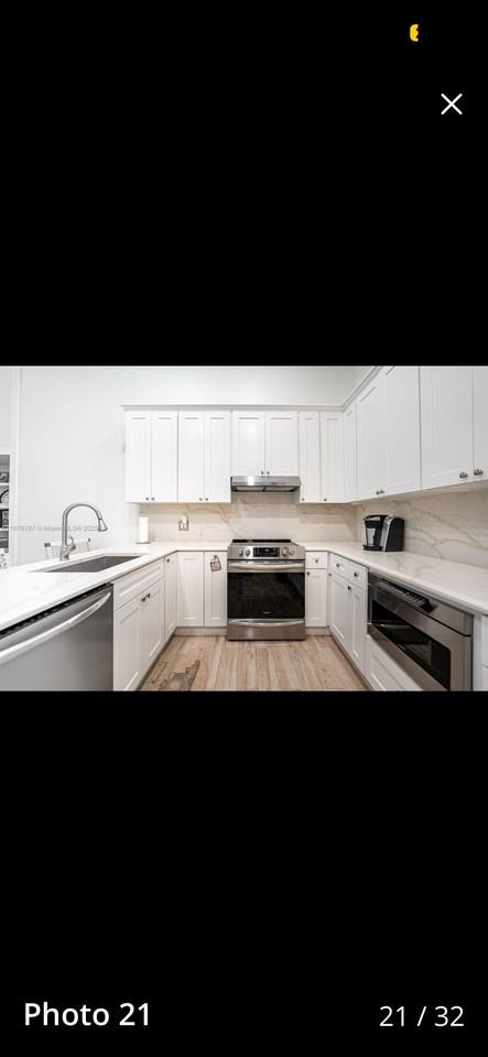 17982 Tidewater Cir - Photo 4 of 20