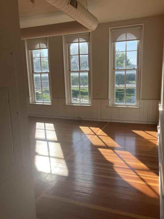 102 E Washington St Apt 203 - Photo 2 of 12