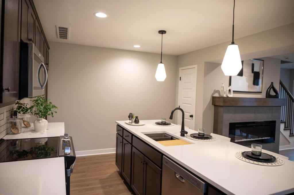 4610 N Forest Ave - Photo 3 of 15