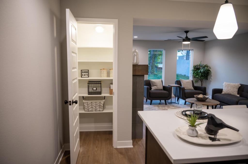 4610 N Forest Ave - Photo 6 of 15