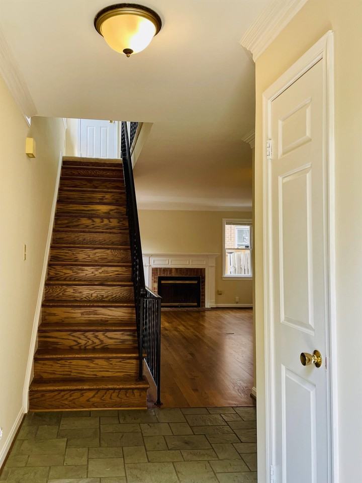 1190 N Vermont St #1 - Photo 3 of 31