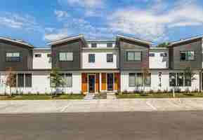 featured image of 214 Lynn Dr #304