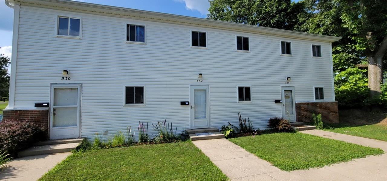 534 E High Ave - Photo 2 of 5