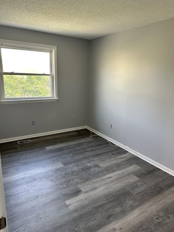 5324 Commons Ct #1 - Photo 2 of 10