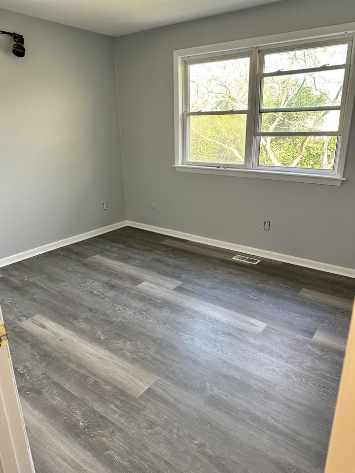 5324 Commons Ct #1 - Photo 6 of 10