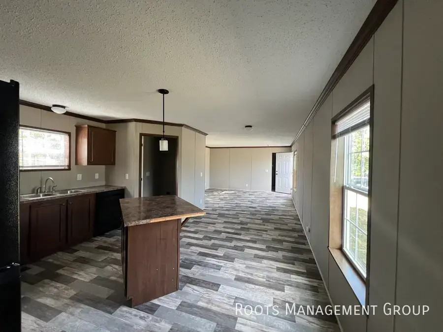 B3 Meadows Ct #B3 - Photo 3 of 24