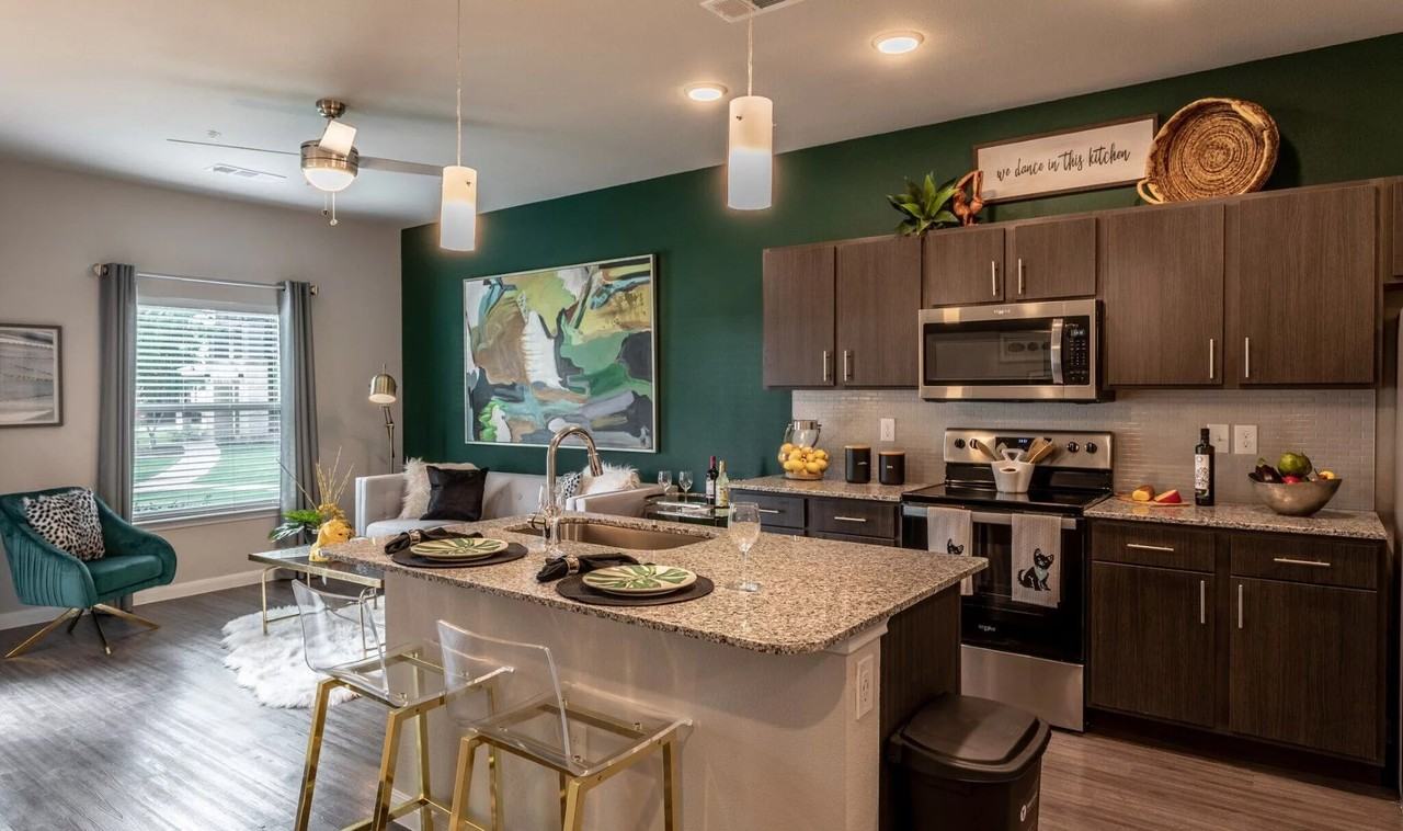 Timberhill Commons - Photo 5 of 50