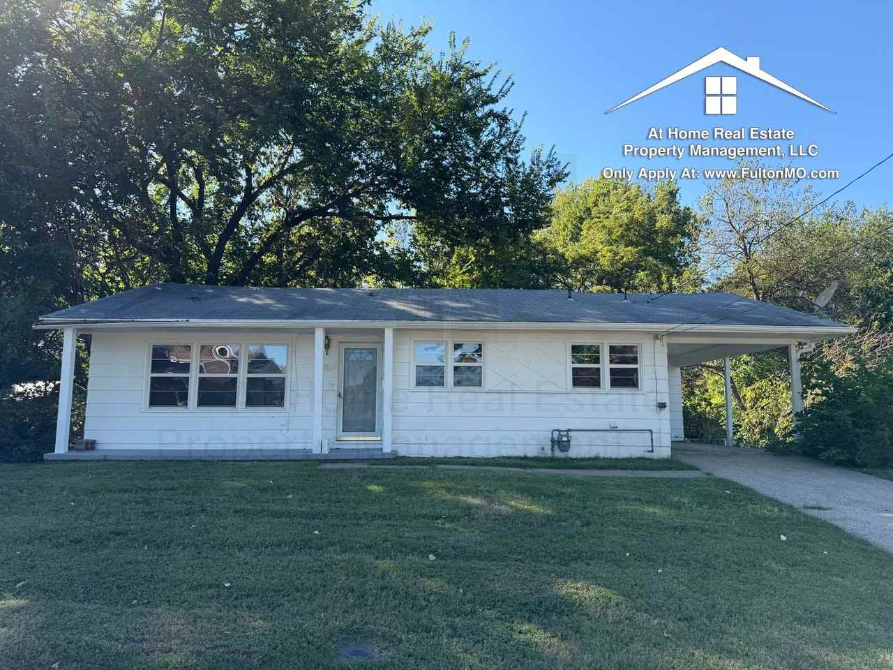 301 Bryant St - Photo 2 of 26