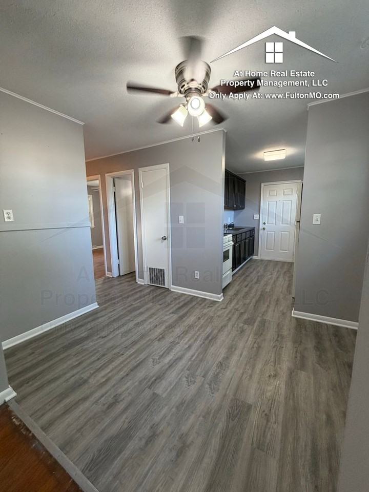 301 Bryant St - Photo 7 of 26