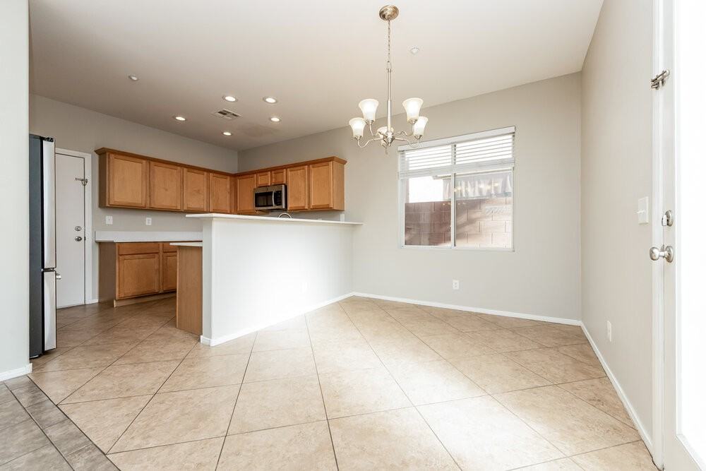 7204 Amber Cascade Ct - Photo 7 of 17