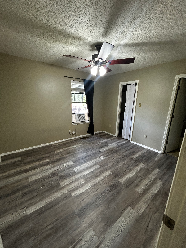 3815 Stonehedge Dr - Photo 2 of 14