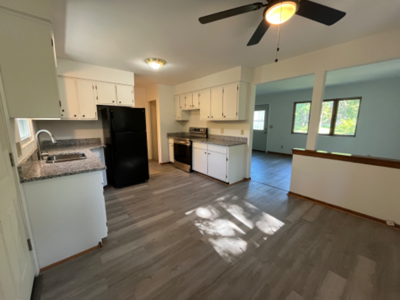 430 Ironton St Ne #3 - Photo 2 of 19
