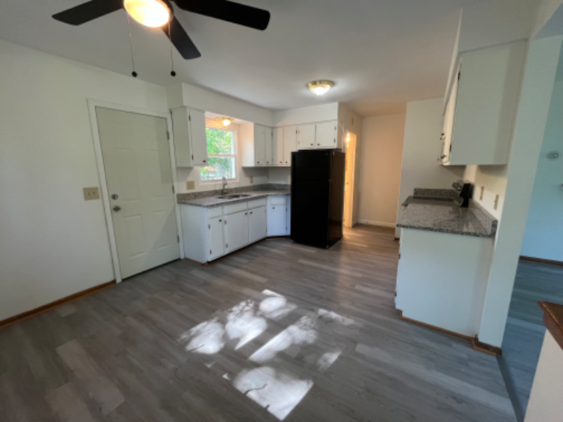 430 Ironton St Ne #3 - Photo 3 of 19