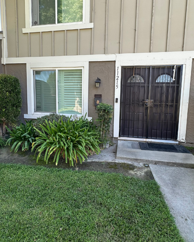 11215 Windemere Way - Photo 2 of 11