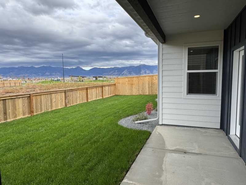 611 Companion Way - Photo 2 of 23