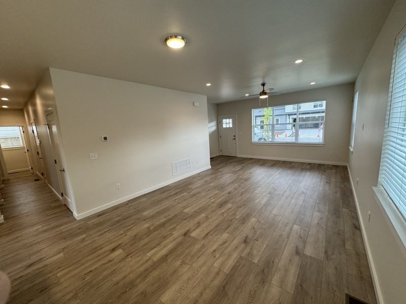 611 Companion Way - Photo 6 of 23