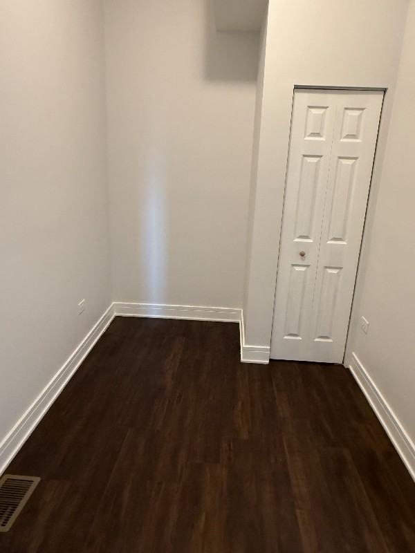 7506 S Normal Ave - Photo 3 of 8