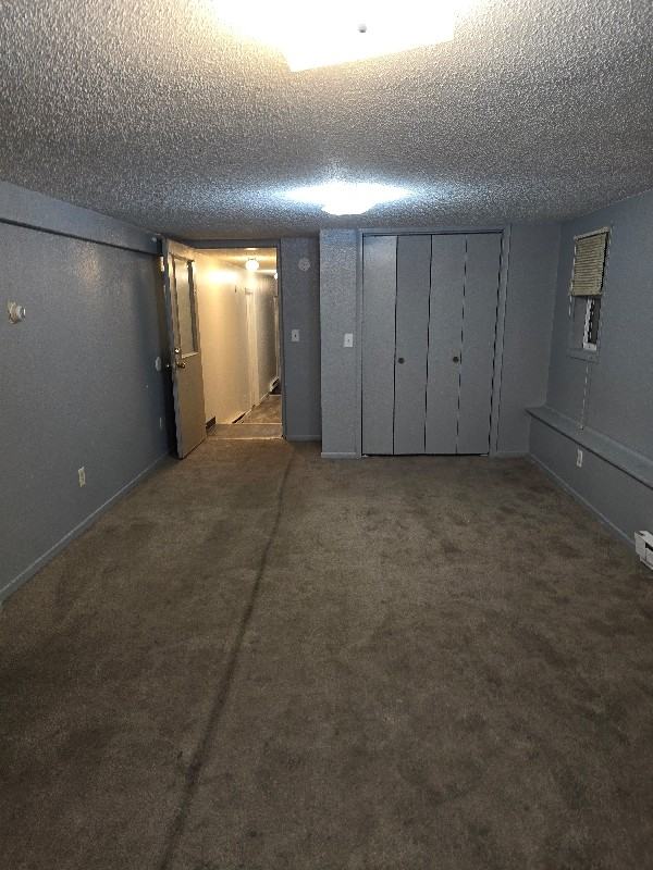 1813 Iowa Ave - Photo 3 of 12
