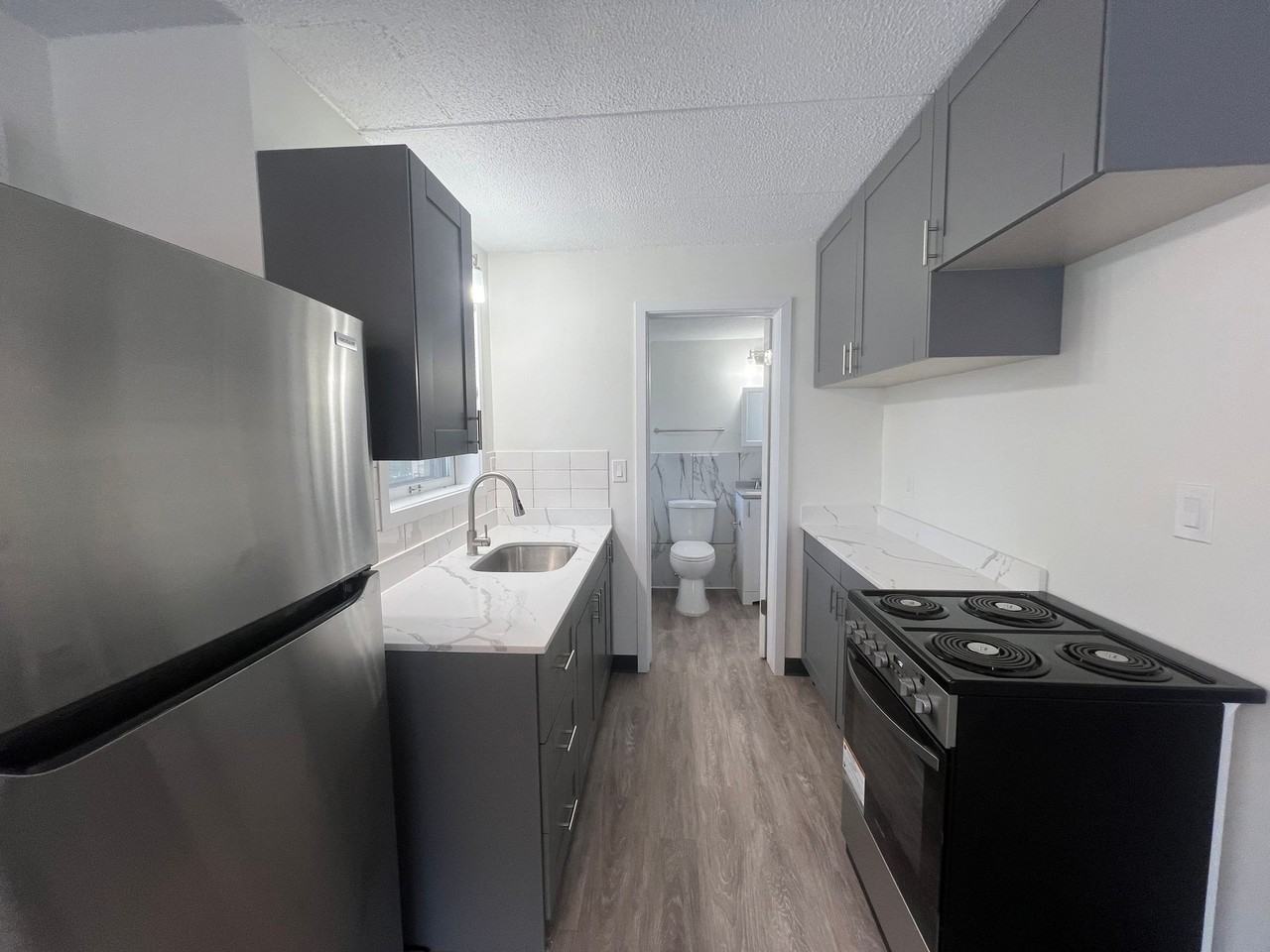 1119 1119 2nd St SW - A1119 - 33 #33 - Photo 5 of 23