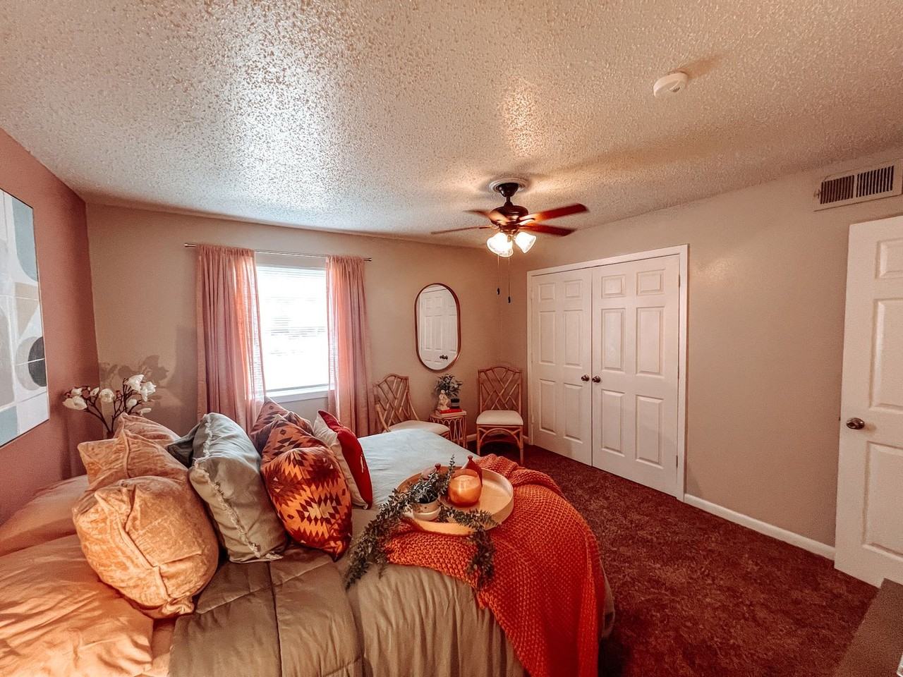 Town & Country Apartments - Photo 2 of 24