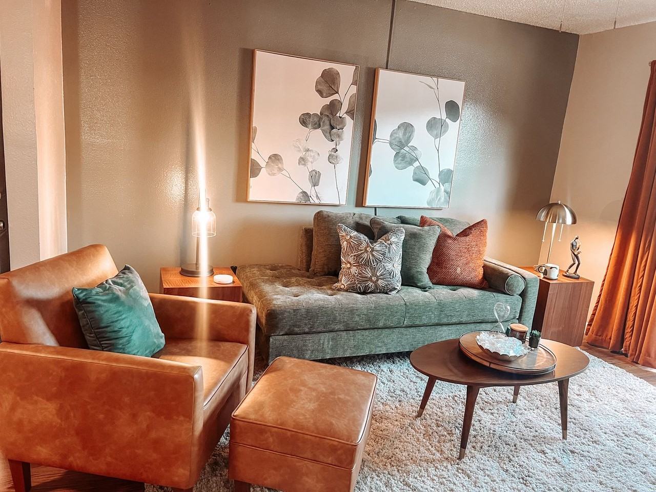 Town & Country Apartments - Photo 5 of 24