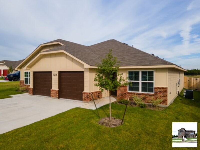 1218 Lexington Dr #B - Photo 2 of 21