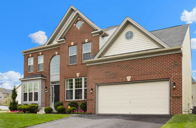 9119 Glenarden Pkwy #E - Photo 2 of 12