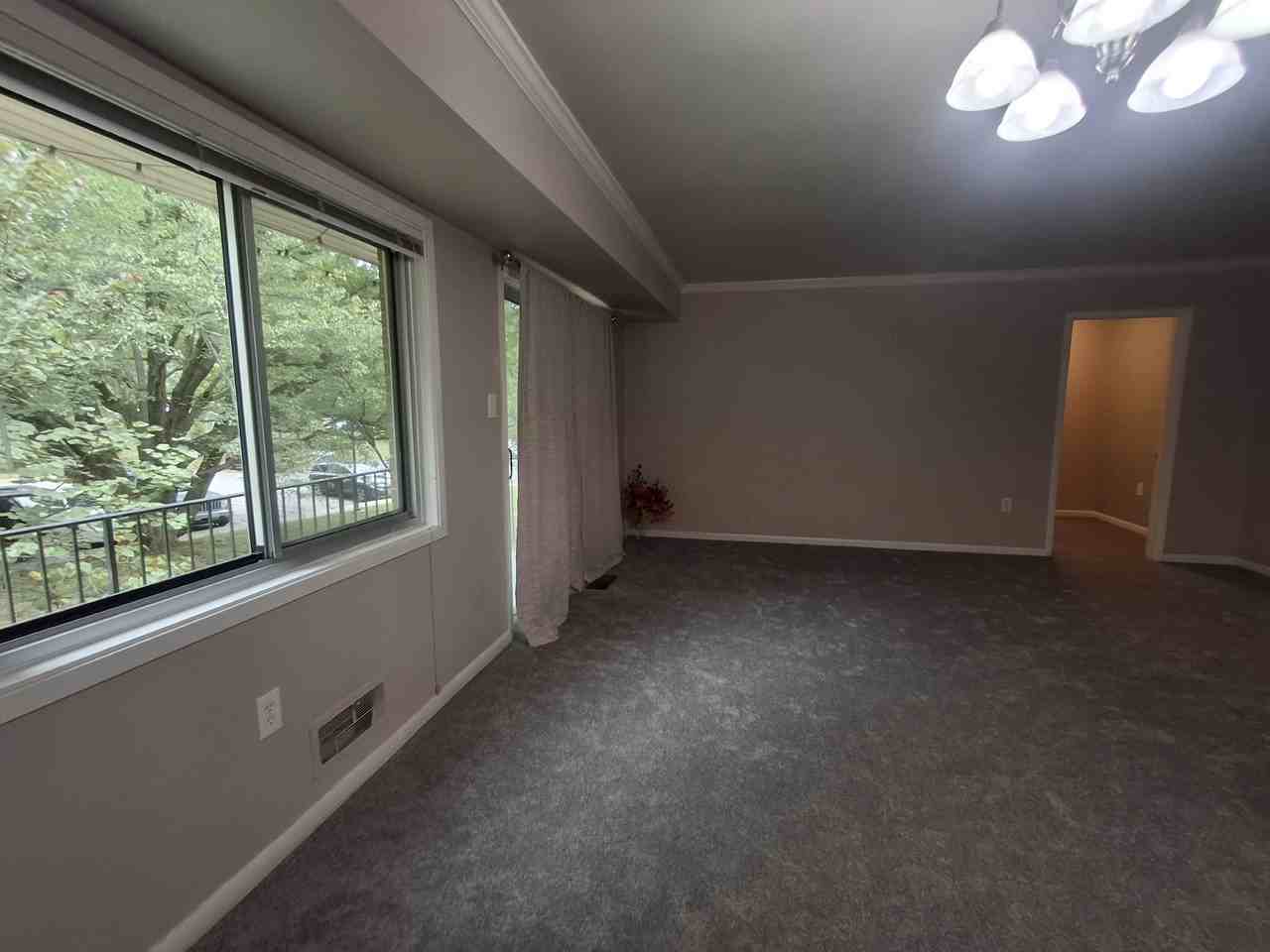 10670 Weymouth St #101 - Photo 7 of 21