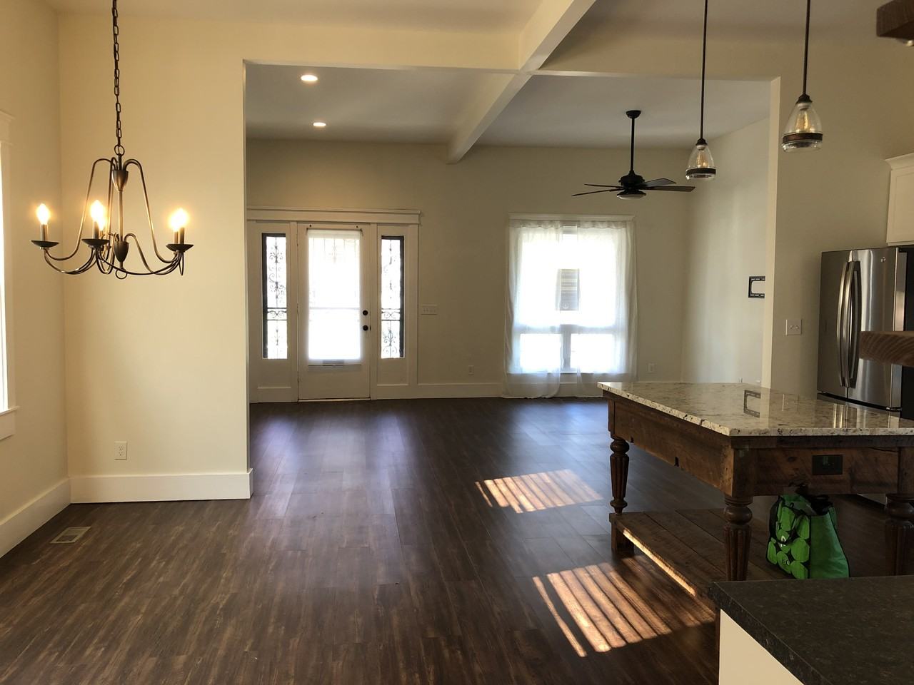 1127 Goss Ave #NA - Photo 2 of 13