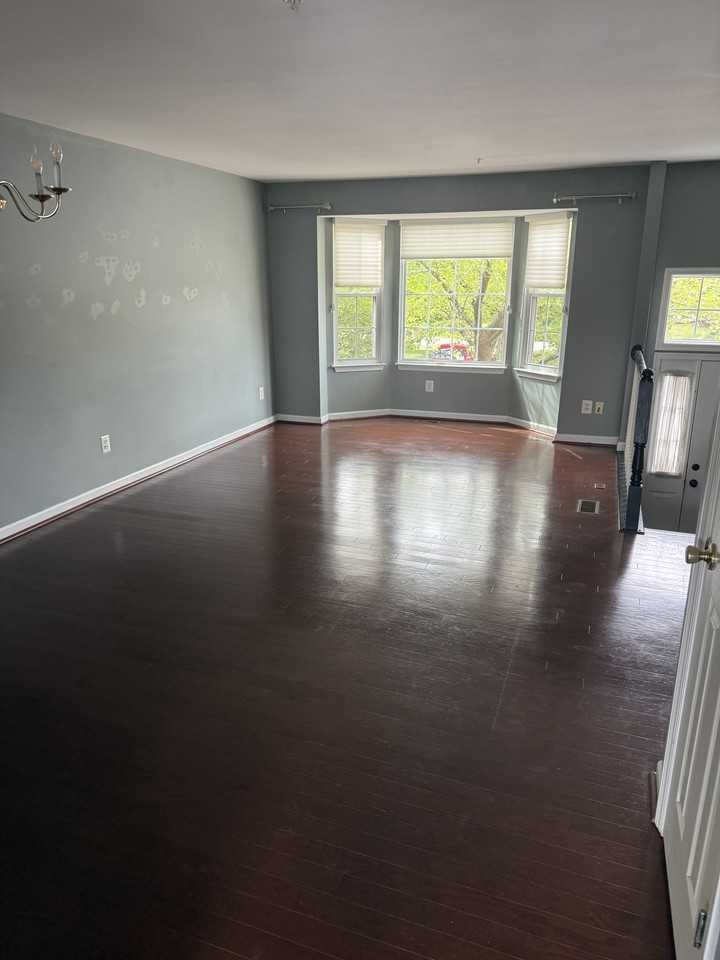 7941 River Rock Way - Photo 3 of 15