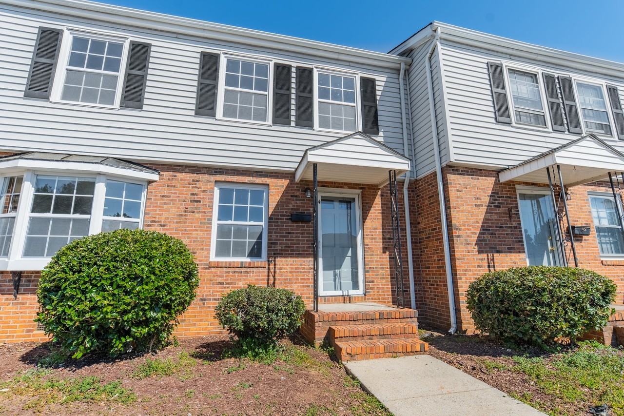 2200 Williamsburg Drive #14