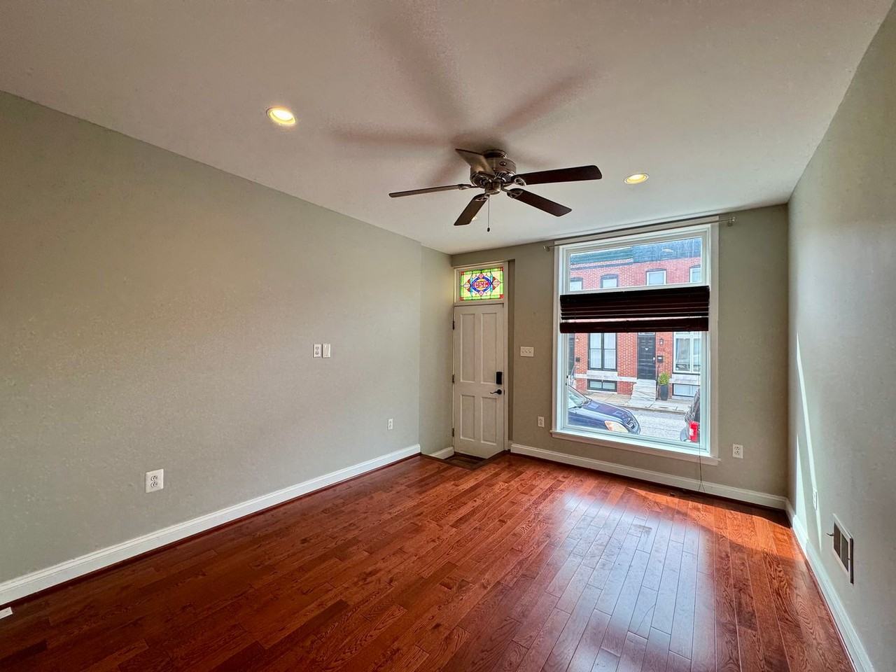 329 South Bouldin Street - Photo 6 of 38