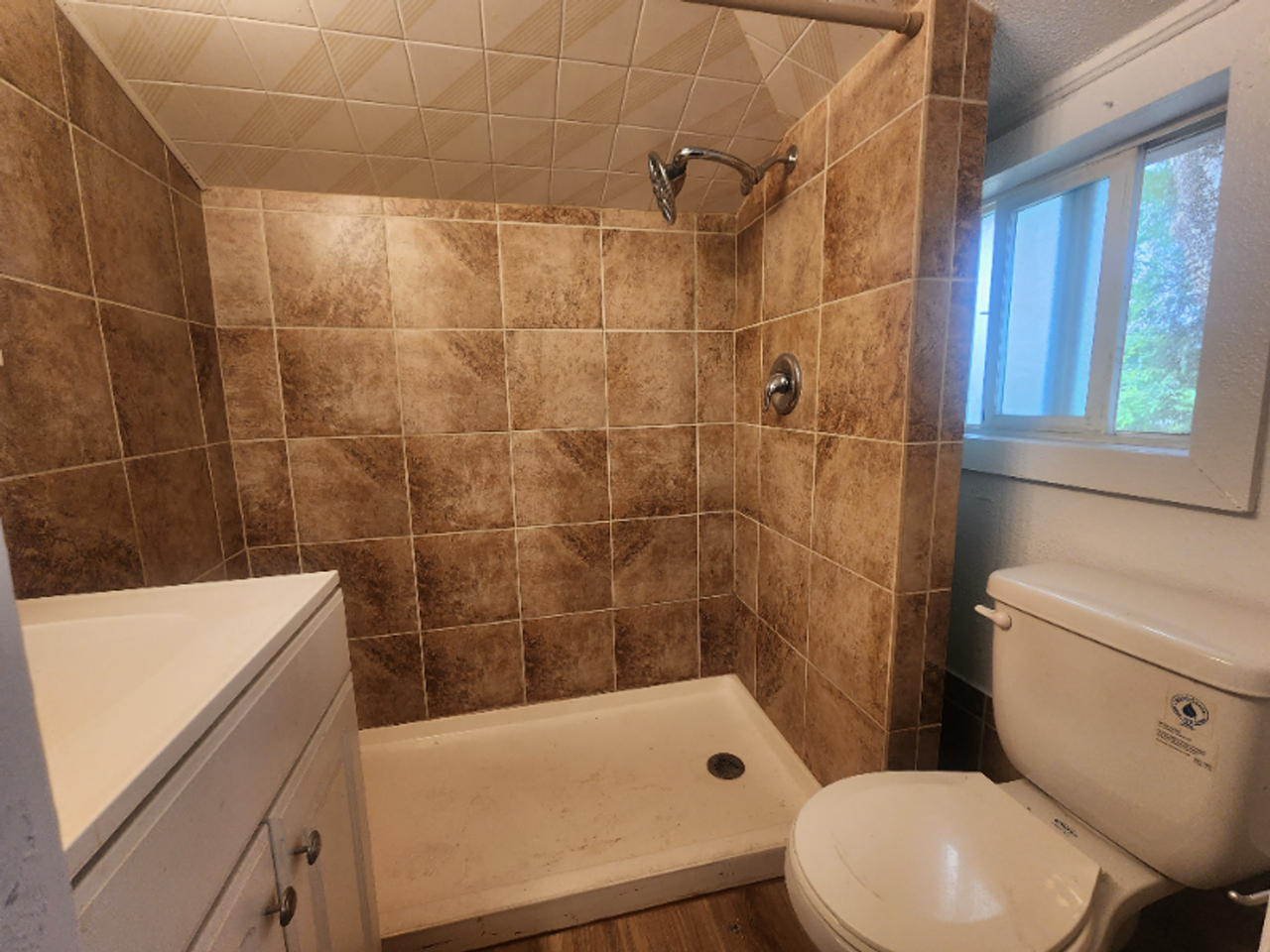 1924 E. 5th St - Photo 3 of 22