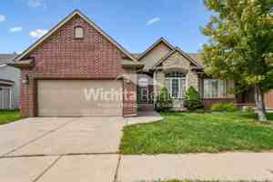 featured image of 1701 N Chapel Hill St