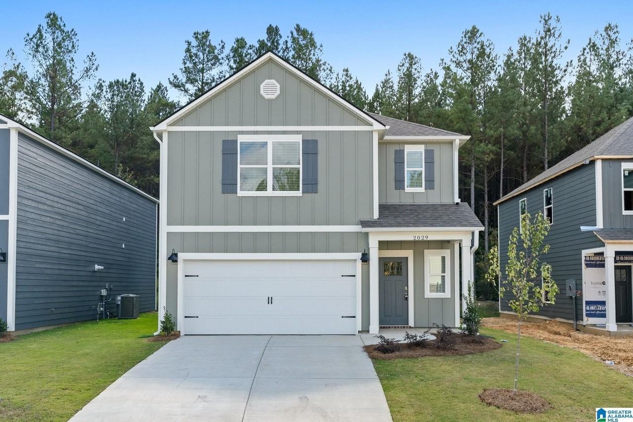 2029 Eaton Pl - Photo 2 of 36