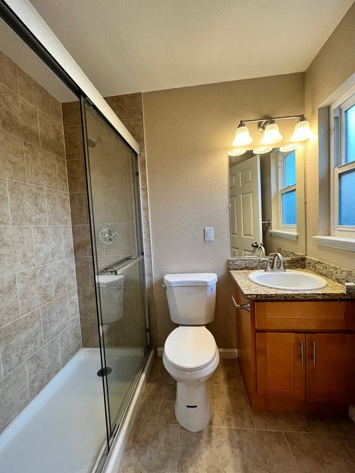 1481 San Juan Ave - Photo 3 of 12