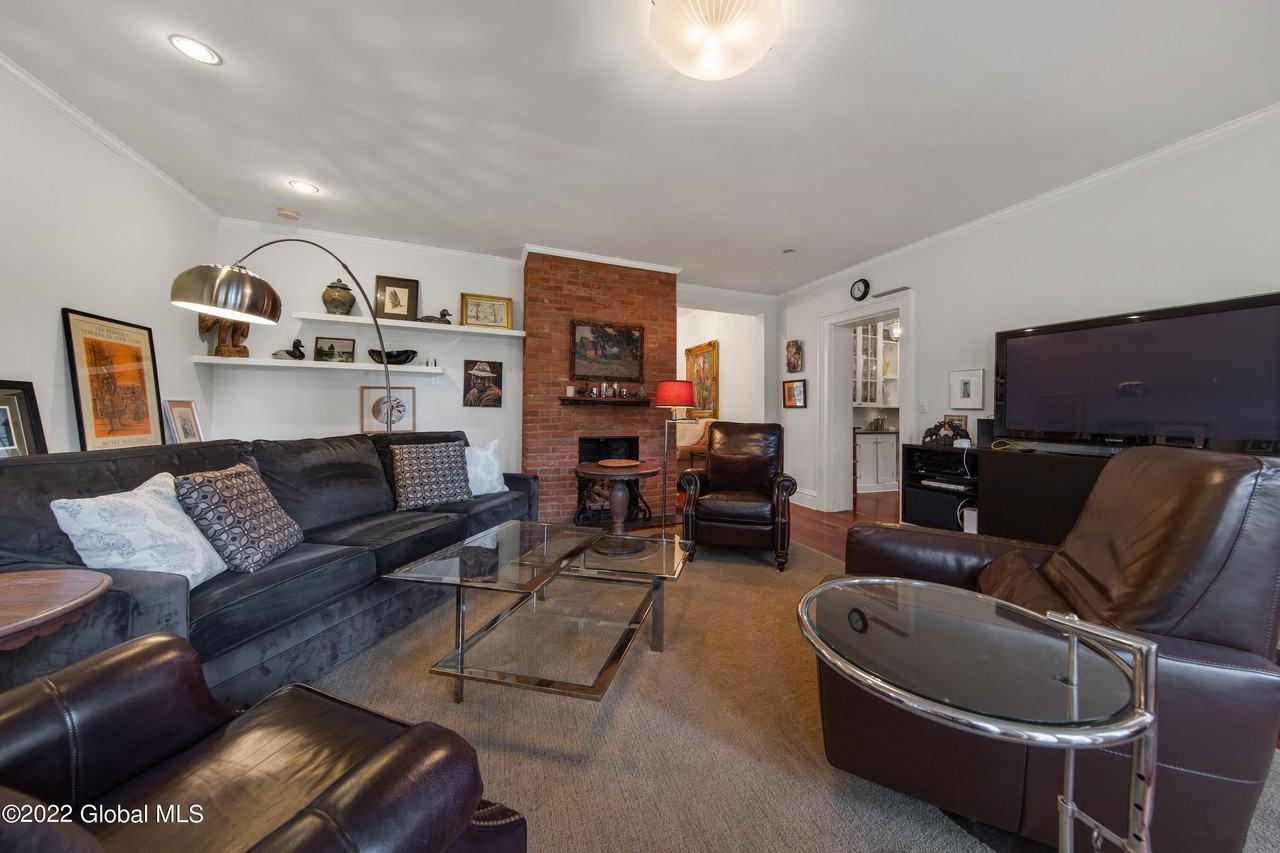 21 Park Pl Unit 1 #1 - Photo 2 of 23