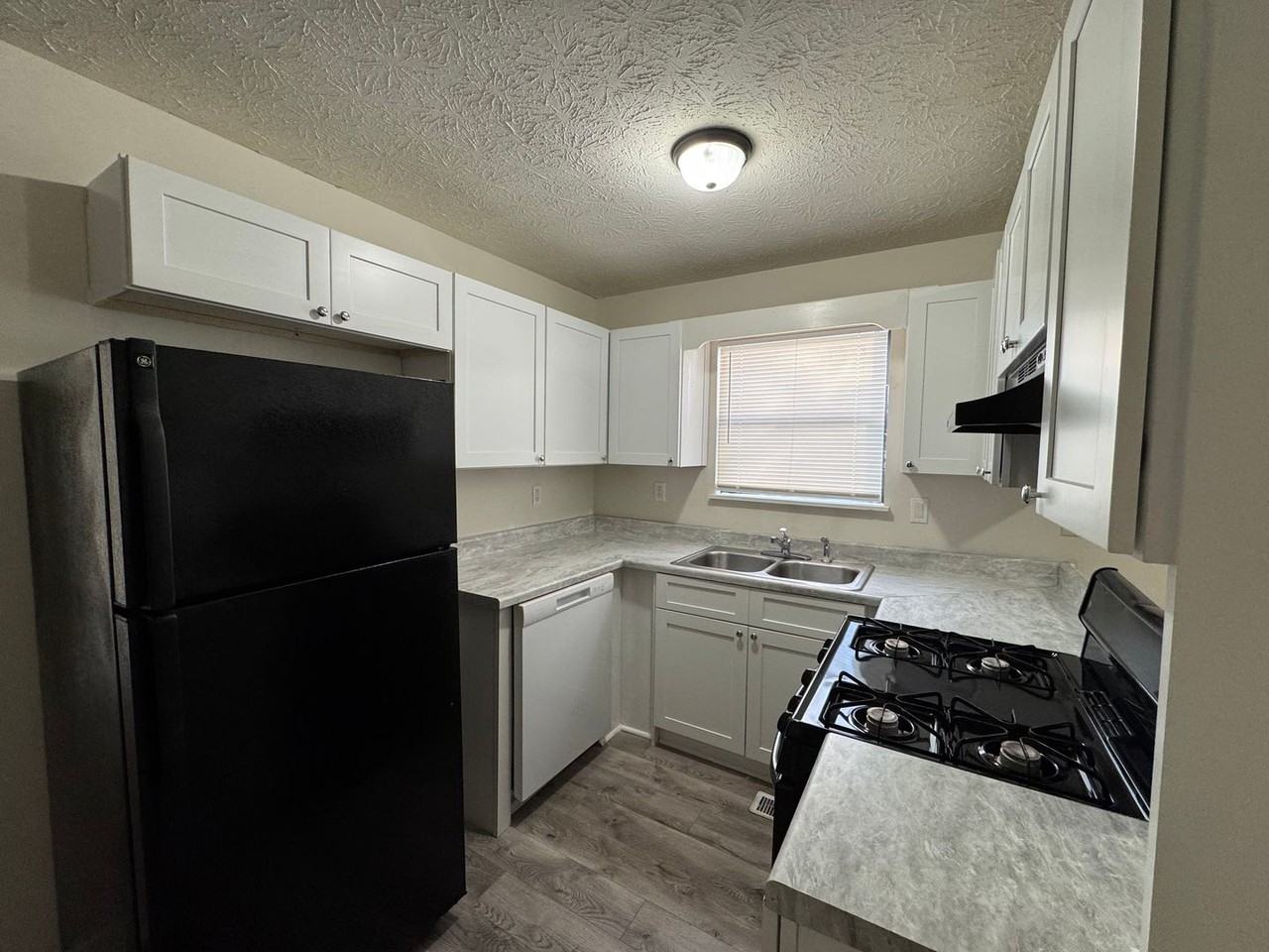 7998 East Field Drive #7998 - Photo 3 of 9