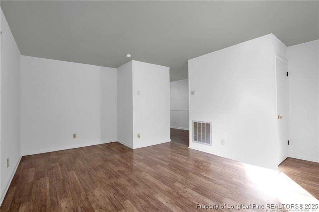 417 Perth St - Photo 4 of 11