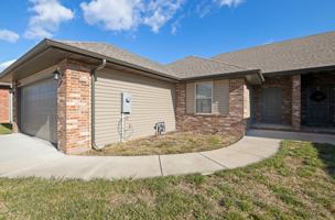 featured image of 1339 S Normandy Ave