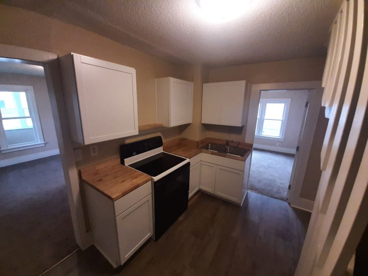906 Rittenhouse St - Photo 2 of 17