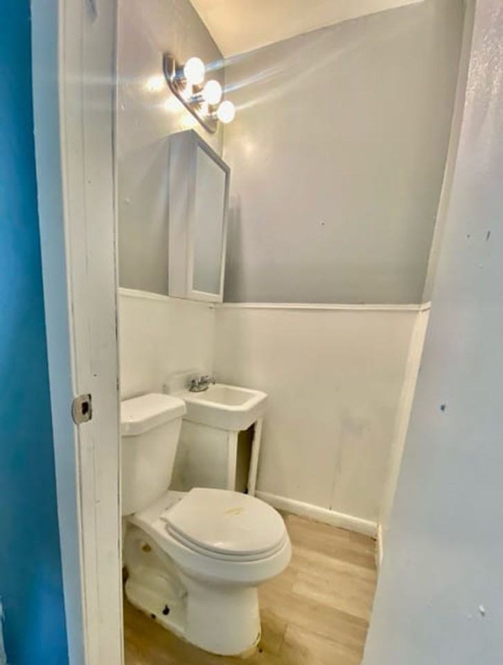 605 37th St - Photo 3 of 10