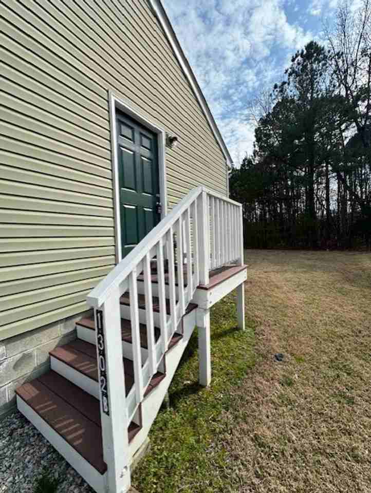 1302b Moses Lane - Photo 2 of 12