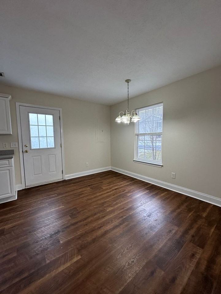 106 12th Street - Photo 5 of 11