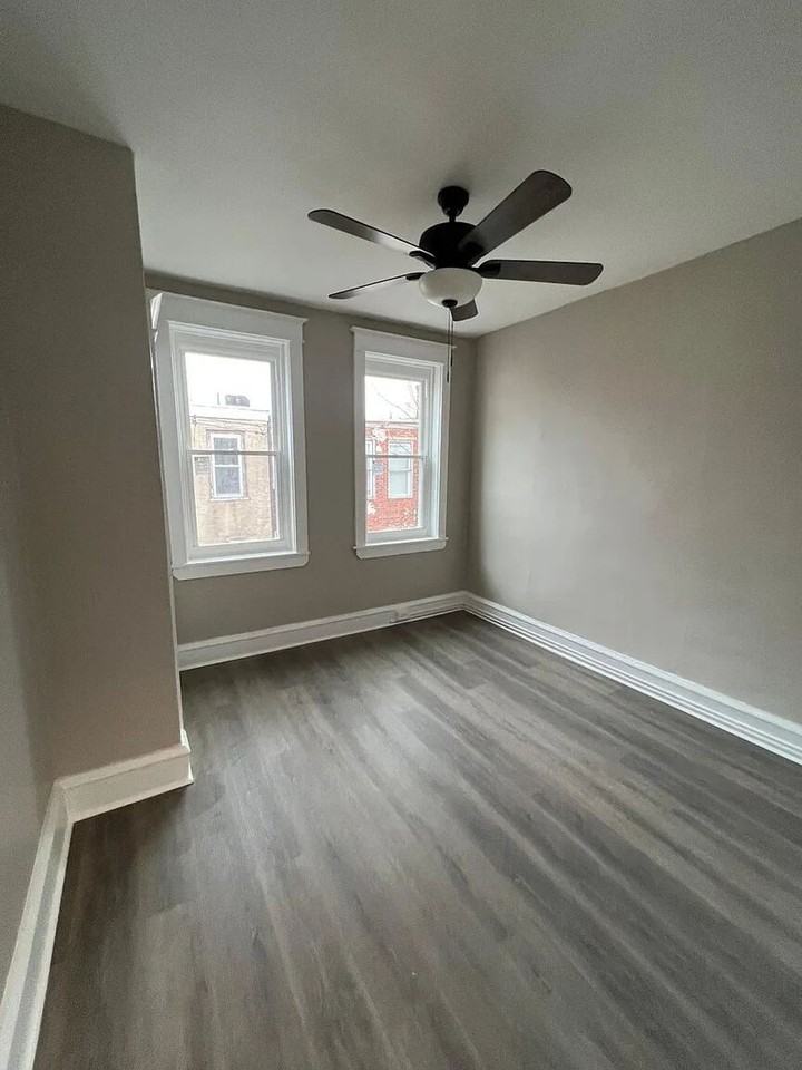 1407 S Etting St - Photo 7 of 8