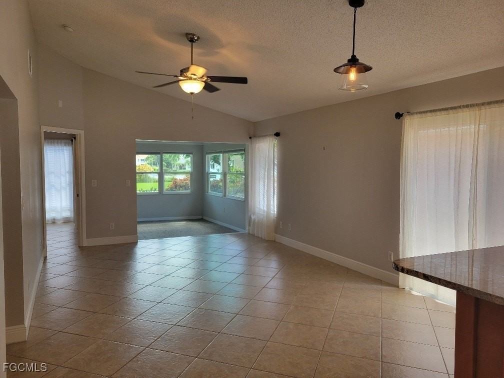 14807 Crooked Pond Ct - Photo 2 of 23