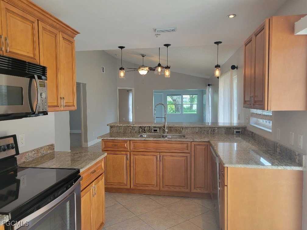 14807 Crooked Pond Ct - Photo 6 of 23