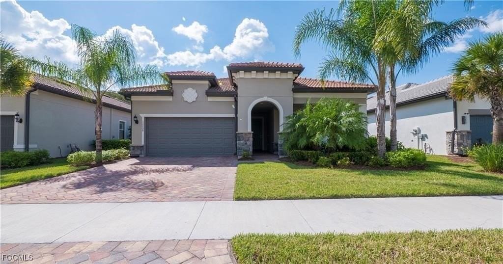 12208 Sussex St - Photo 2 of 27