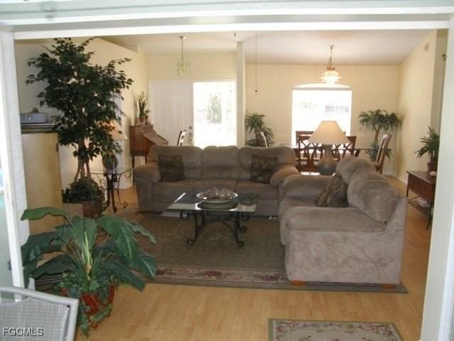 4418 Sw 25th Ave - Photo 6 of 16